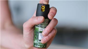 Bei einer Pfeffersprayattacke in einer Schule wurden 19 Menschen verletzt. (Symbolbild)