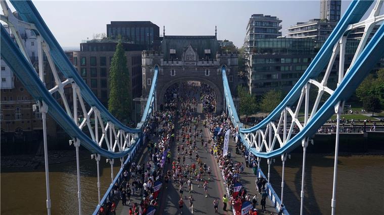 Petros verpasst beim London-Marathon deutschen Rekord Bei London-Marathon nahm auch in diesem Jahr wieder ein Weltklasse-Feld teil.