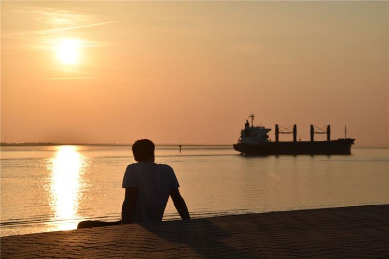 Bei so gutem Wetter kann man sicher wieder den Sonnenuntergang am Deich genießen.
