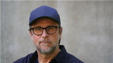 Bei „Sörensen fängt Feuer“ führte Bjarne Mädel erneut Regie.