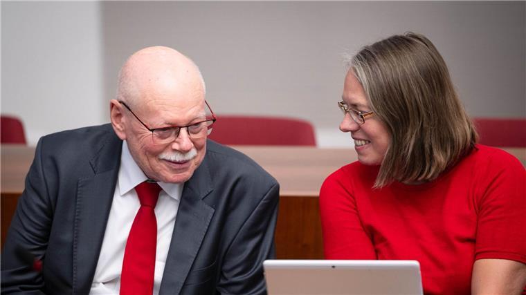 Bovenschulte räumt Kommunikationspanne bei Senatsumbau ein Beide Senatsmitglieder werden ihr Amt niederlegen. (Archivfoto)