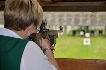 Beim Beerster Schützenfest wurden am Wochenende die neuen Majestäten ermittelt. Auch die Kinder wurden bestens unterhalten.