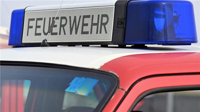 150.000 Euro Schaden bei Brand auf Firmengelände Beim Brand auf dem Gelände eines Lebensmittelherstellers kommt es zu einem Schaden von geschätzt 150.000 Euro. (Symbolbild)
