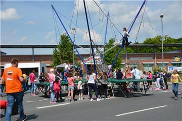 Beim Bungee-Tramp ging es hoch hinaus. Foto: Seelbach