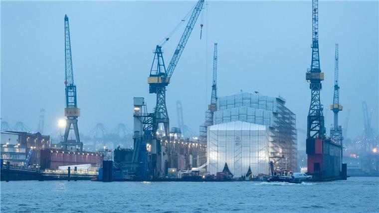 Trübe Aussichten bei Schiffbau und Hafenwirtschaft Beim deutschen Schiffbau und in der Hafenwirtschaft haben sich die Konjunkturerwartungen eingetrübt (Archivbild).