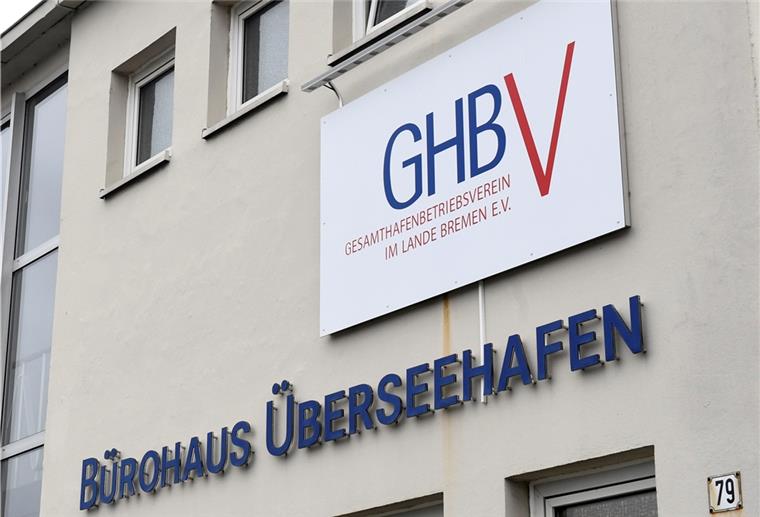 Bremerhaven: Streit um „Schindlers Liste“ beim GHB Schriftzug GHBV an einer Hauswand.