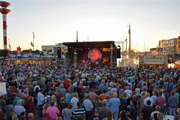 So startet am Donnerstag in Bremerhaven der Musiksommer Beim Musiksommer im Schaufenster Fischereihafen in Bremerhaven ist immer ordentlich was los.