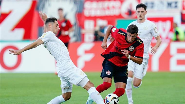 Pokal: Bundesligisten nahe dran an Blamagen Beim Nachbarn in Wiesbaden konnten die Mainzer nur selten überzeugen - aber es reichte.