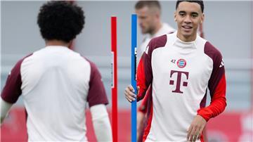 Beim Training in München dabei - und auch beim Spiel in Barcelona: Jamal Musiala (r).