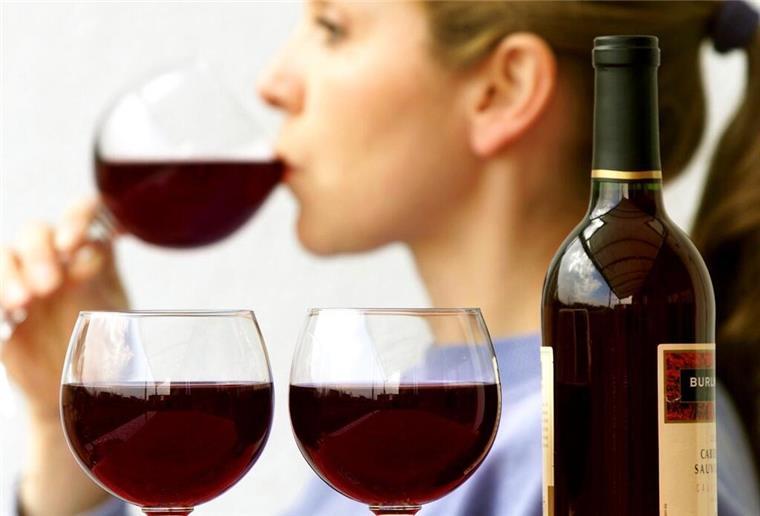 Weinfest in Blexen wird bestimmt lecker Beim Weinfest gibt es viel zu probieren.