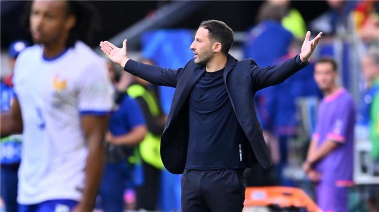 Kritik an Trainer Tedesco nach Belgiens Aus Belgiens Nationaltrainer Domenico Tedesco steht in der Kritik.