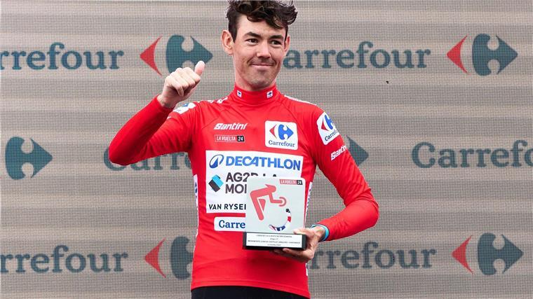 Vuelta: Roglic in Lauerstellung - Berrade gewinnt Etappe Ben O’Connor hat sich sein 13. Rotes Trikot abgeholt.