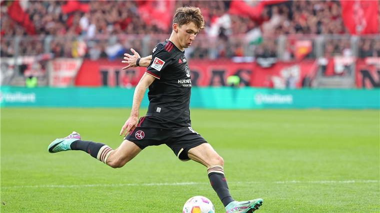 Goller reist vorzeitig aus „Club„-Trainingslager ab Benjamin Goller fehlt dem 1. FC Nürnberg verletzt.