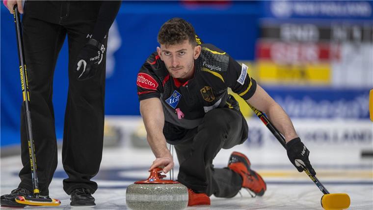 Mit Curling-Gen im Blut: Deutsche Männer wollen zu Olympia Benjamin Kapp tritt in große Fußstapfen.