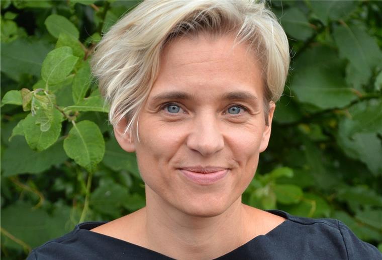 Sie schaut gerne mal über den Tellerrand Bente Scheller, Politikwissenschaftlerin aus Bremen, aufgewachsen in Zeven, hat immer gerne im Zentrum von Krisenregionen gelebt.