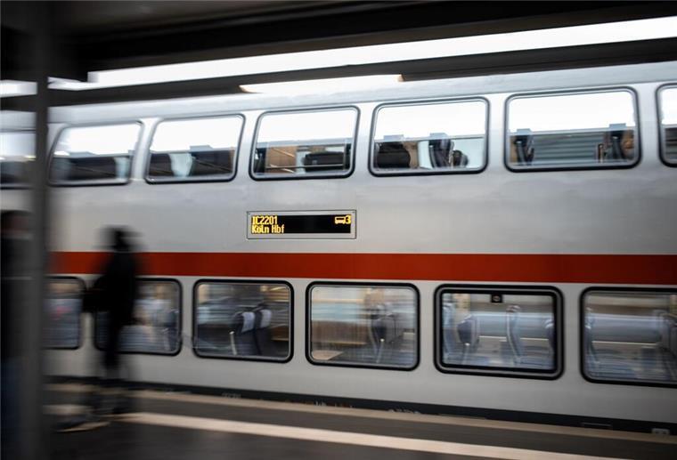 Bremerhavens Intercity-Anbindung bleibt auch 2024 bestehen Intercity ab Bremerhaven