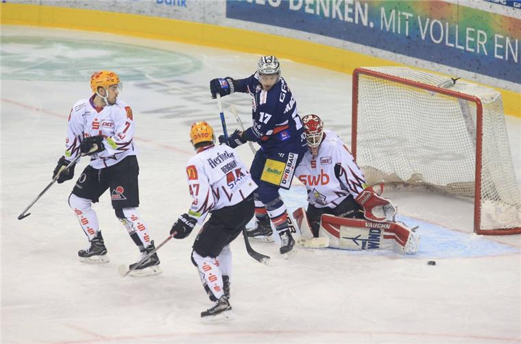 Berlin war für die Fischtown Pinguins keine Reise wert. Gegen die Eisbären kassierten sie am Sonntag eine 2:4-Niederlage.