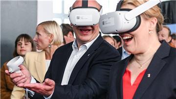 Berlins Regierender Bürgermeister Kai Wegner (CDU) und Wirtschaftssenatorin Franziska Giffey (SPD) sehen Berlin als wichtigsten Gaming-Standort Deutschlands.  