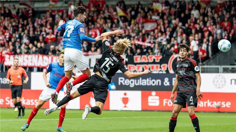 2:0 bei Rothe-Rückkehr in Kiel: Union siegt wieder auswärts Berlins Tom Rothe (3. v. l.) leitete das 1:0 der Berliner in Kiel ein.