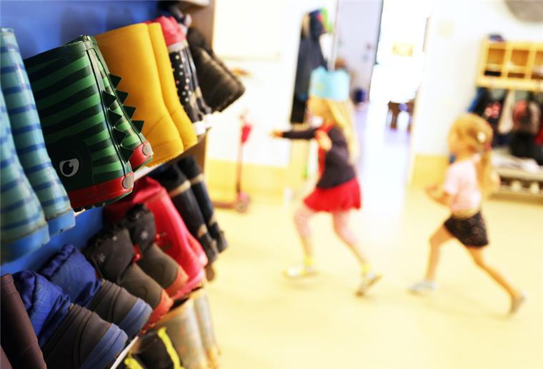 Besonders zufrieden sind die Teilnehmerinnen und Teilnehmer mit der Lebensqualität, der Kinderbetreuung, dem Schulangebot, der Nähe zu Kunden und Absatzmärkten sowie den Straßenverbindungen in der Wesermarsch.