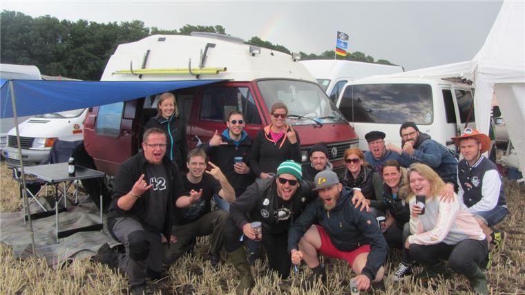 Endspurt beim Hurricane Festival in Scheeßel Beste Stimmung auf dem Campingplatz. Neben Konzerten ist Party angesagt.