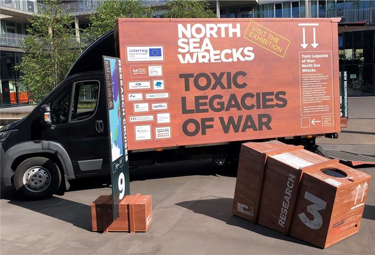 Das DSM bietet an Maritimen Tagen ein Festprogramm Besucher der Pop-up-Ausstellung können virtuell zu einem Wrack tauchen und dort Proben nehmen.