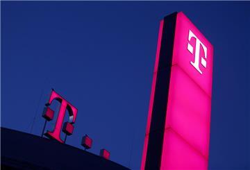 Das Logo der Telekom. Telekom-Kunden stehen erneut im Fokus von Betrüger, die mit gefälschten E-Mails an sensible Daten kommen wollen.
