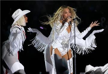 Beyoncé performte Songs aus ihrem achten Studio-Album.