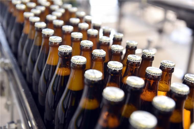 Durstige Diebe in Bremerhaven: Bier vom Balkon geklaut Bier für 1,74 Euro machte Unbekannte in Bremerhaven-Mitte zu Dieben.
