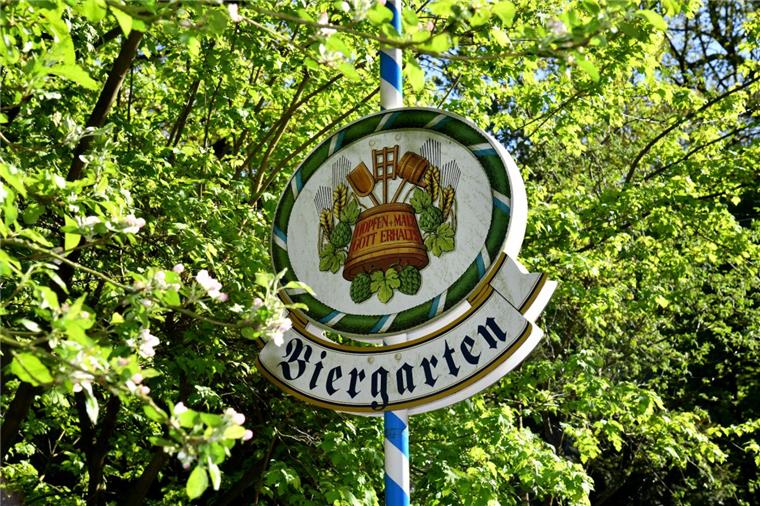 Sonnenschein in Bremerhaven: Hier lässt es sich aushalten Biergärten gibt es auch in Bremerhaven: Die Redaktion gibt Tipps, in welchen man es besonders gut aushalten kann.