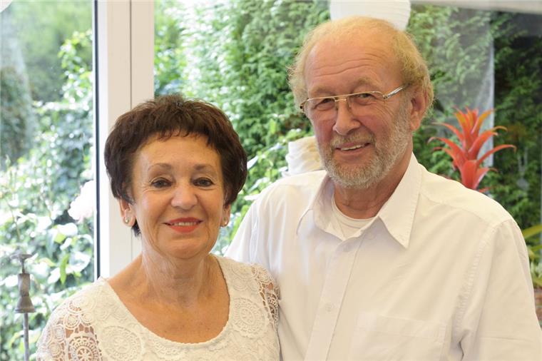 Goldene Hochzeit: Vor dem Traualtar flogen die Funken Goldene Hochzeit: Vor dem Traualtar flogen die Funken