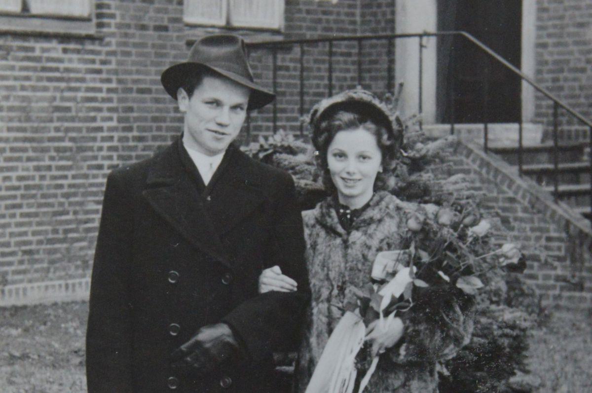 Eiserne Hochzeit: In der Raketenbahn das erste Mal gekuschelt Vor 65 Jahren heirateten Waltraud und Paul Stark. Heute feiern sie eiserne Hochzeit.