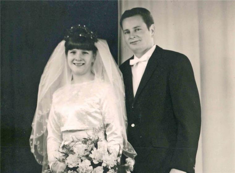 Seit 50 Jahren verheiratet: Roy Black ist "schuld" Seit 50 Jahren verheiratet: Roy Black ist "schuld"