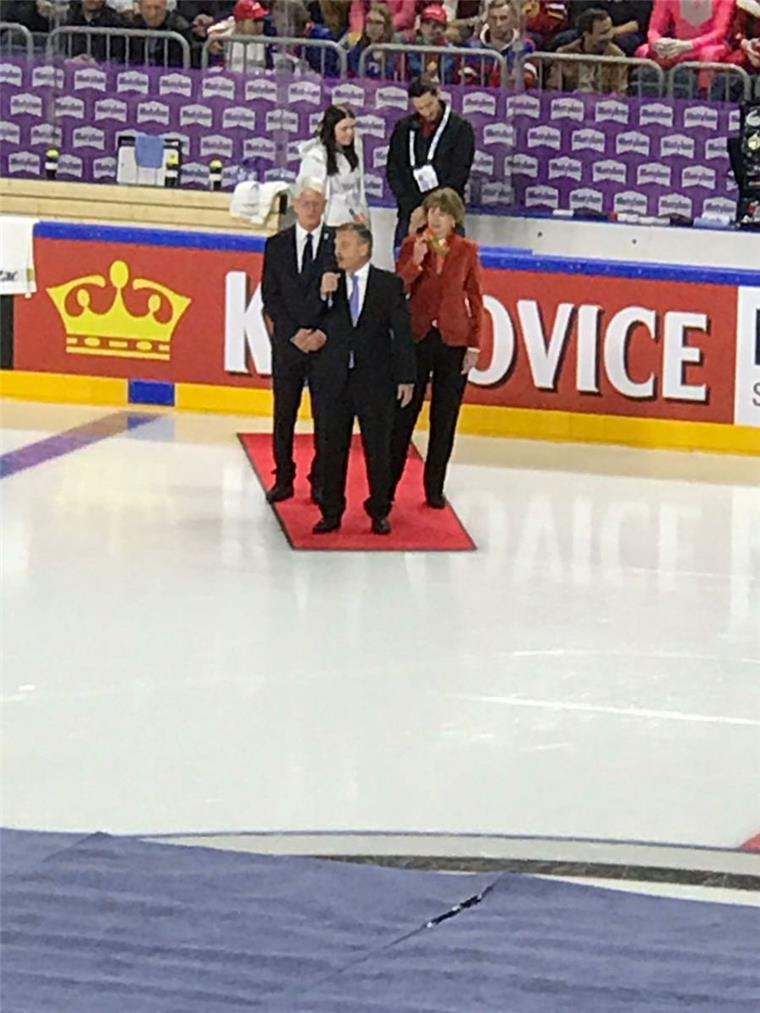 Prey und Hasselbring vertreten Bremerhaven bei der Eishockey-WM Prey und Hasselbring vertreten Bremerhaven bei der Eishockey-WM