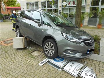 Bremerhaven: Autofahrerin verursacht schweren Unfall in Fußgängerzone