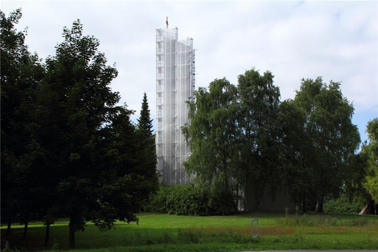 Nordenham: Beton am Kirchturm bröckelt Nordenham: Beton am Kirchturm bröckelt