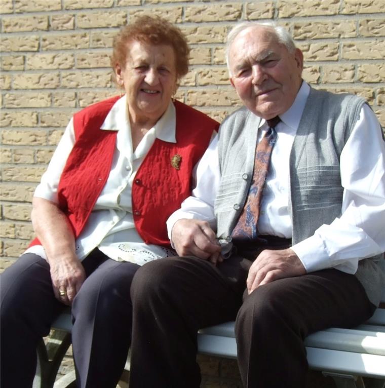 Gnadenhochzeit in Schiffdorf: Vor 70 Jahren das Ja-Wort gegeben Seit 70 Jahren sind Elfriede und Heinrich Kornahrens verheiratet.