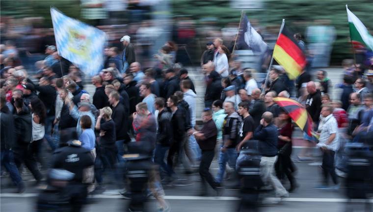 Ihr seid nicht das Volk! #isso Ihr seid nicht das Volk! #isso
