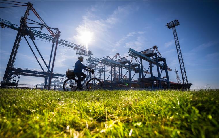 10 Gründe, warum wir den Deich lieben Wir stellen 10 Gründe vor, warum der Deich in Bremerhaven und im Cuxland so geil ist.