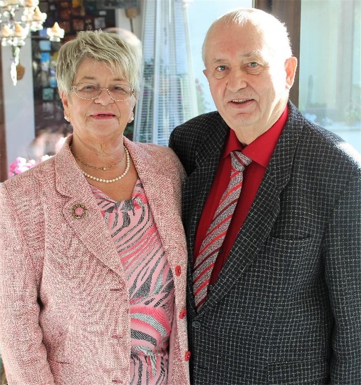 Diamantene Hochzeit in Geestland: Im Heimatmuseum wird gefeiert Vor 60 Jahren haben Christa und Artur Burmeister aus Geestland geheiratet.