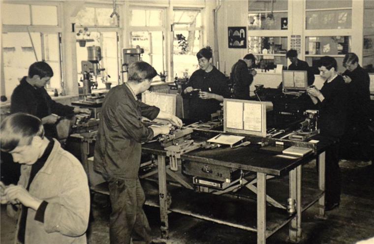 Vor 50 Jahren: Zeitreise bei Premium Aerotec in Nordenham Die 68er-Lehrlinge vom "Werk".