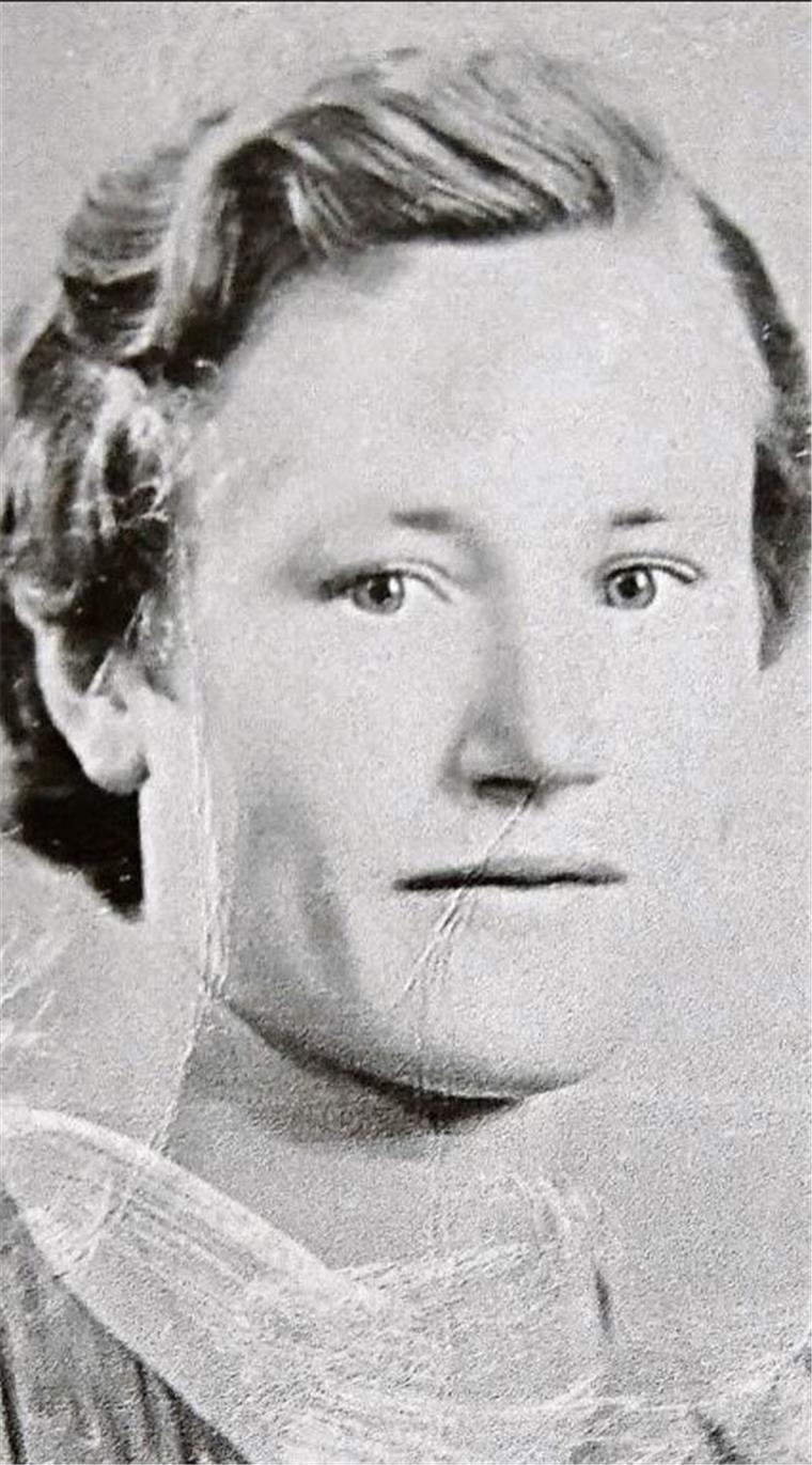 Besonderer Geburtstag: Diese Dorumerin ist schon 100 Jahre alt Erna Milewski aus Dorum als junge Frau im Jahr 1939 (rechts) und heute.