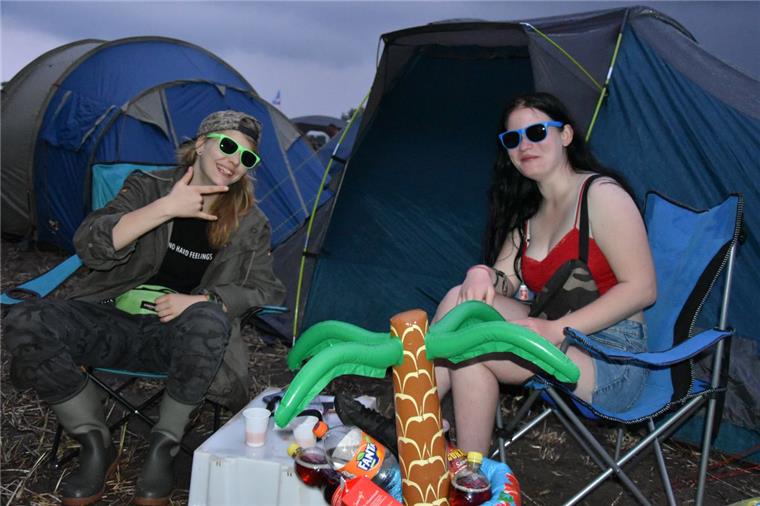Hurricane Festival: Bilder vom ersten Tag Immer auf dem Sprung: Die Leoniden rocken die Mountain Stage.