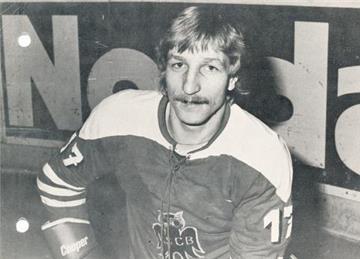 Peter Ustorf schwärmt von den alten Eishockey-Zeiten in Bremerhaven