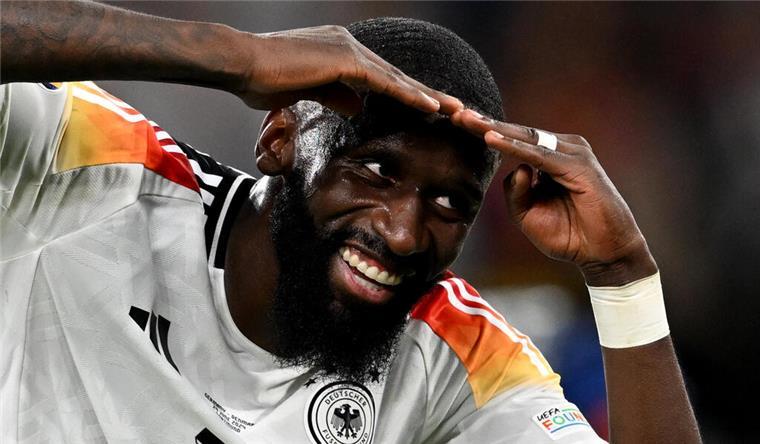 Weiße Weste für die Sicherheitsbeauftragten in der deutschen Nationalmannschaft Weiße Weste für die Sicherheitsbeauftragten in der deutschen Nationalmannschaft