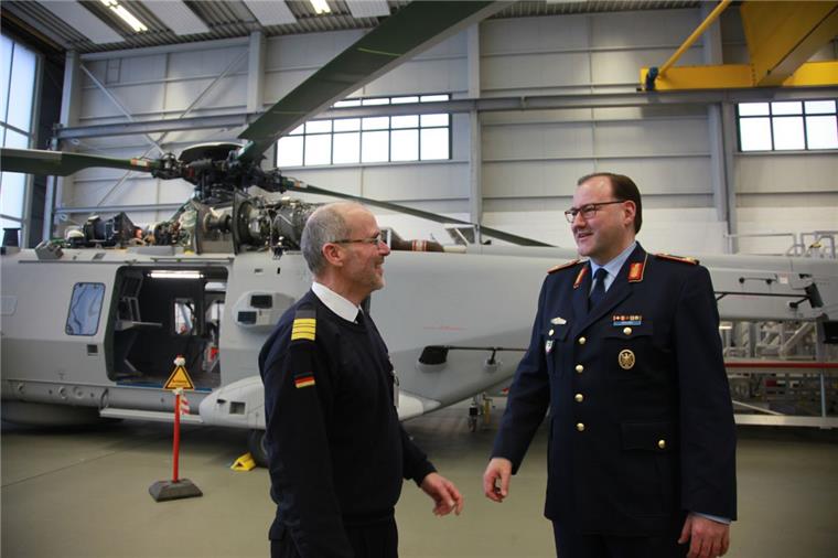 Nordholz: General besucht Bewerbertag der Marineflieger Nordholz: General besucht Bewerbertag der Marineflieger