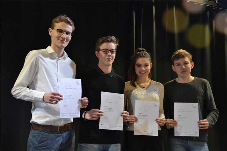 Jugend debattiert: Schüler kommen ohne Spott und Sarkasmus aus Jugend debattiert: Schüler kommen ohne Spott und Sarkasmus aus