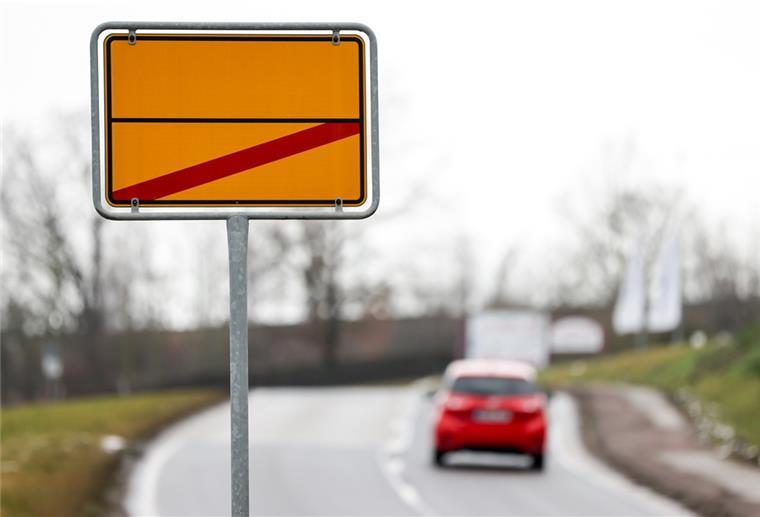 Altenwalde oder Ahlen-Falkenberg? Unbekannte vertauschen Ortsschilder Altenwalde oder Ahlen-Falkenberg? Unbekannte vertauschen Ortsschilder