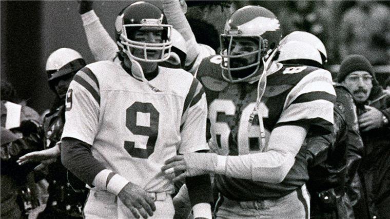 Ex-NFL-Spieler Bill Bergey gestorben Bill Bergey (r) hatte seine große Zeit als NFL-Spieler in den Siebzigern.