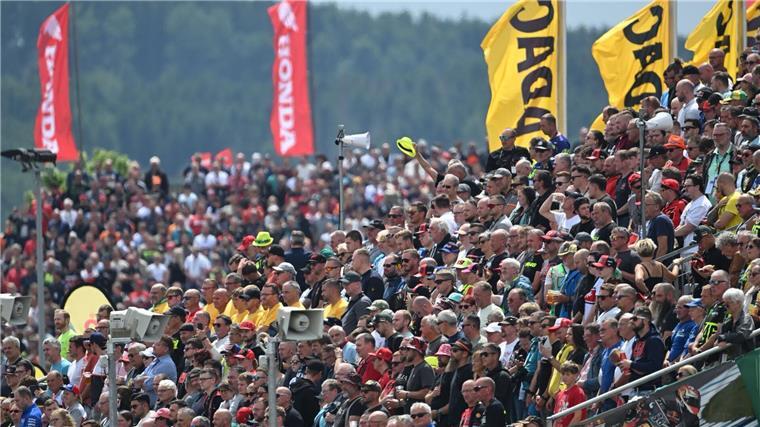 Bis mindestens 2031: Motorrad-WM weiter auf dem Sachsenring Bis 2031 bleibt die Motorrad-WM Teil des Rennkalenders.